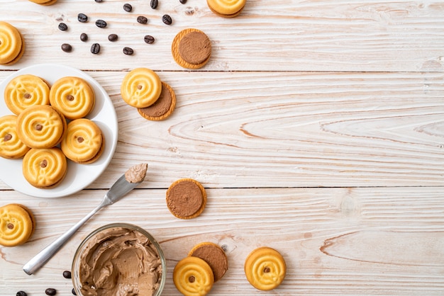 biscotti con crema al caffè