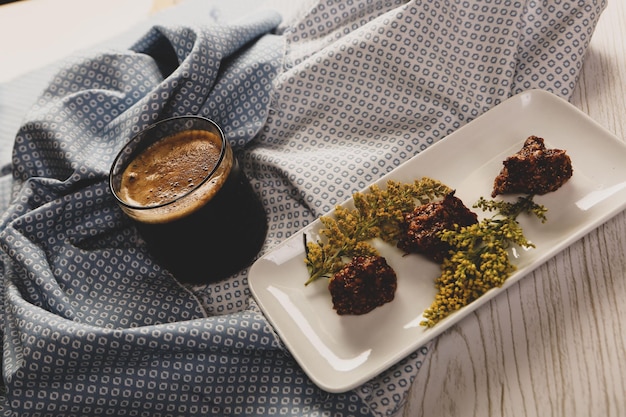 biscotti con gocce di cioccolato fondente