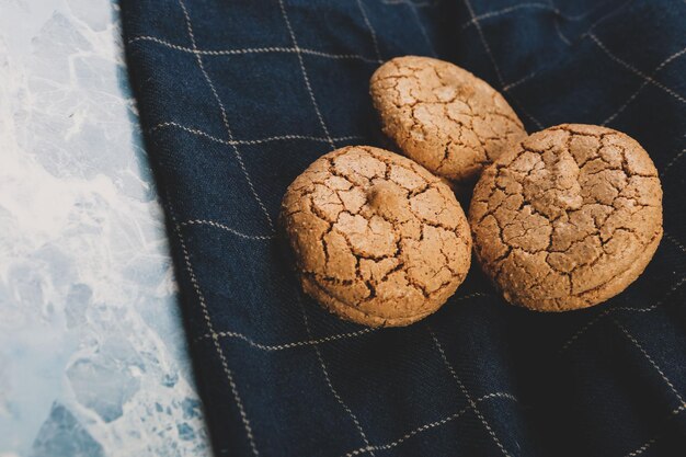 biscotti con gocce di cioccolato fondente