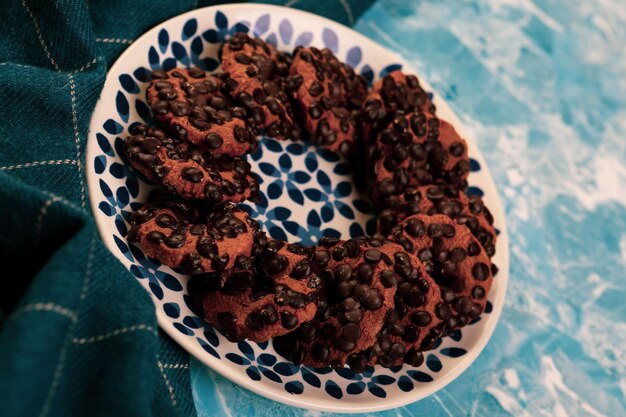 biscotti con gocce di cioccolato fondente