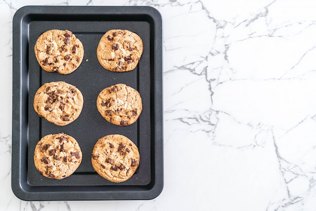 biscotti con scaglie di cioccolato fondente