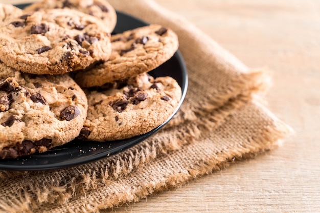 biscotti con scaglie di cioccolato fondente