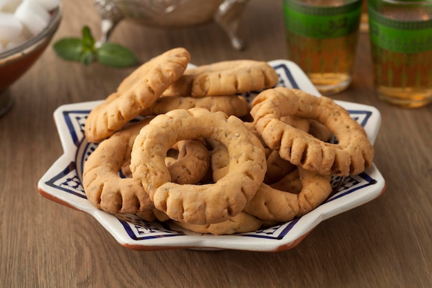 Biscotti croccanti fekkas marocchini