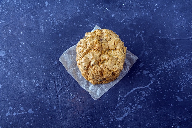 biscotti di farina d'avena con uvetta e cioccolato