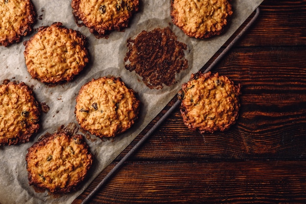 Biscotti di farina d'avena con uvetta.