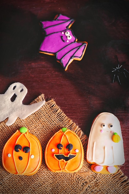 Biscotti di Halloween su tovagliolo di cotone