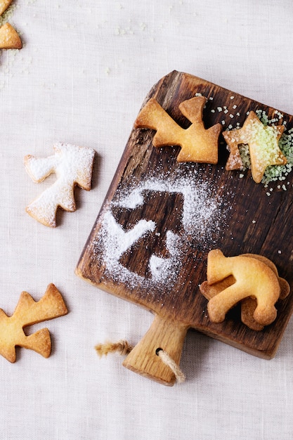 Biscotti di Natale di pasta frolla per tazze