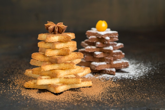 Biscotti di Natale fatti in casa a forma di stella