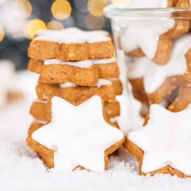 Biscotti di Natale stelle alla cannella panetteria quadrata