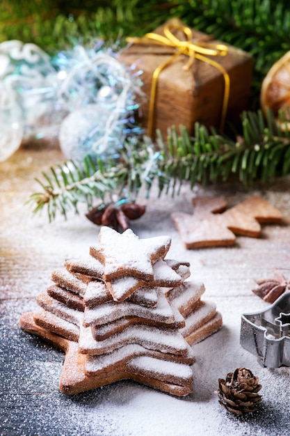 Biscotti di zucchero a forma di stella di pasta frolla