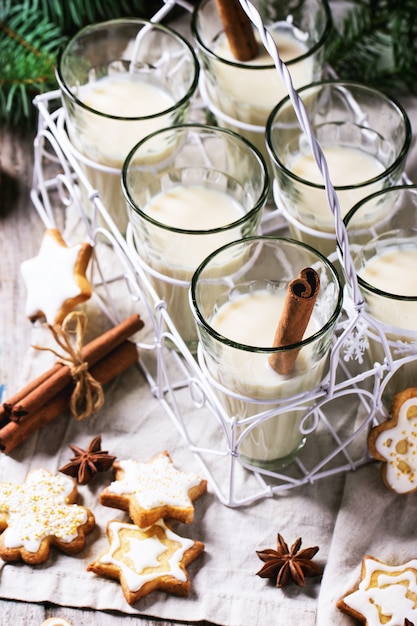 Biscotti e cocktail di Natale