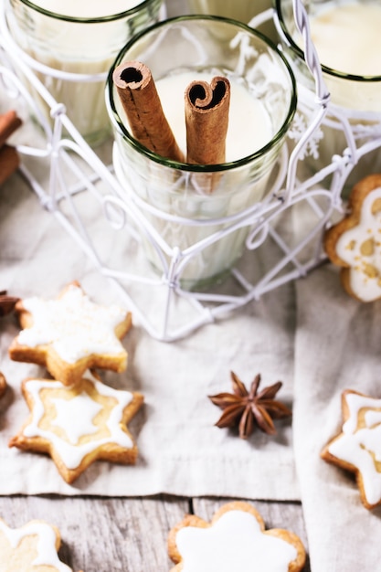 Biscotti e cocktail di Natale