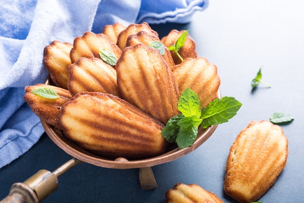 Biscotti fatti in casa con anice Madeleine