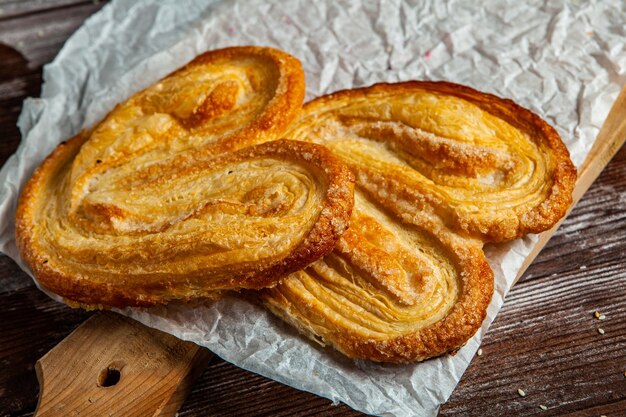 Biscotti Palmier biscotti chiamati anche foglie di palma orecchie di elefante o cuori francesi