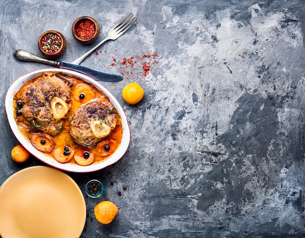 Bistecca di carne italiana ossobuco