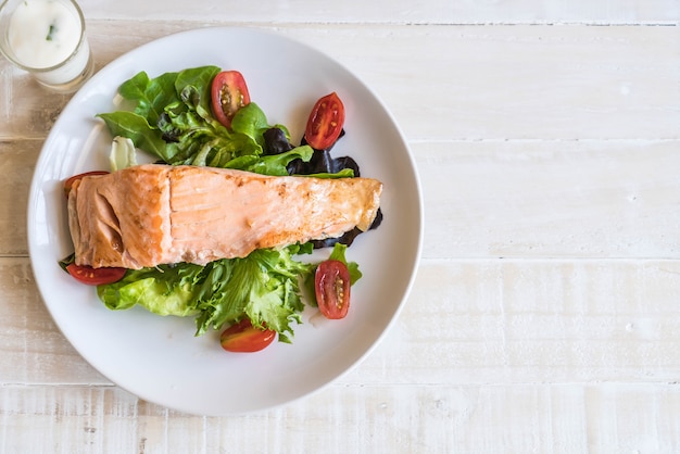 bistecca di salmone alla griglia