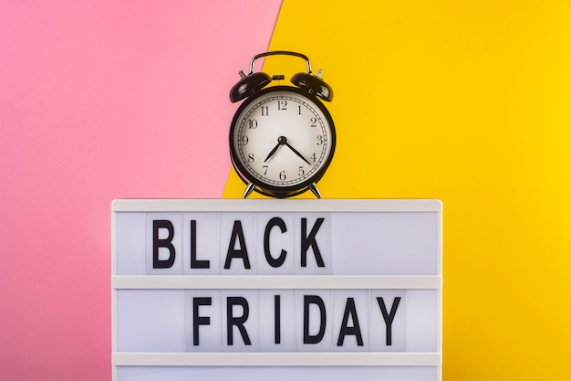 Black Friday L'iscrizione sulla lavagna