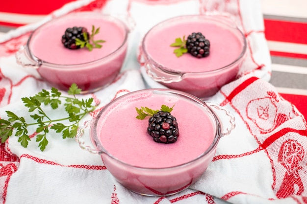 Blackberry dolce gustoso budino