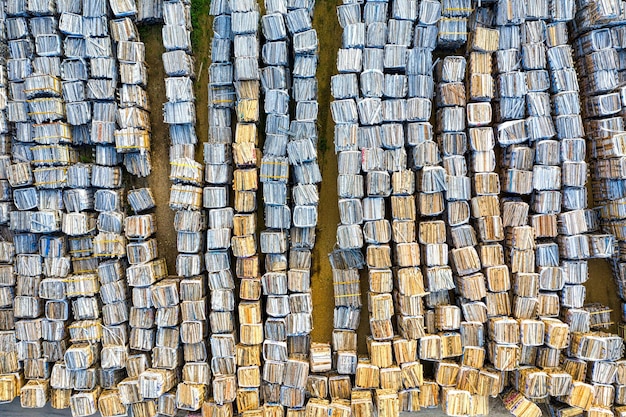 Blocchi di cemento marroni e grigi Foto