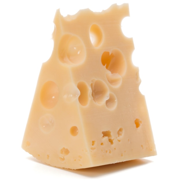 Blocco di formaggio isolato su sfondo bianco ritaglio