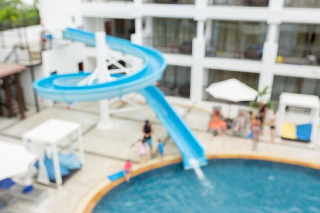 Blur Hotel di lusso in località di villeggiatura estiva tropicale con piscina e lettini