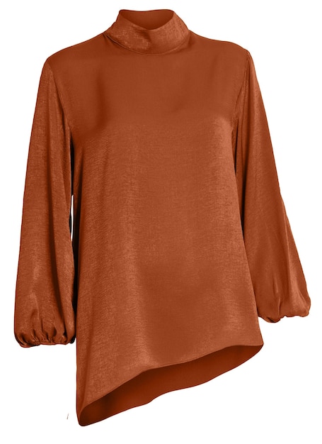 Blusa da donna dal taglio ampio.