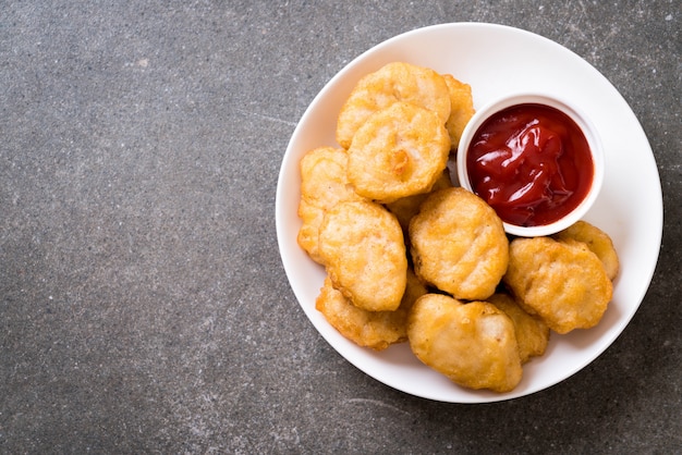 Bocconcini di pollo con salsa