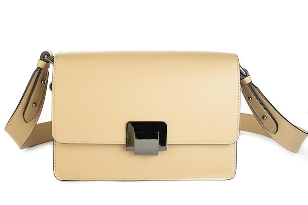 Borsa in pelle beige isolata su sfondo bianco Borsa a mano minimalista