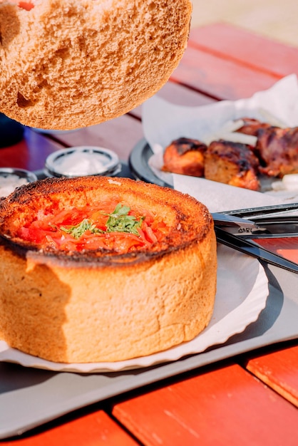 Borscht ucraino nel pane