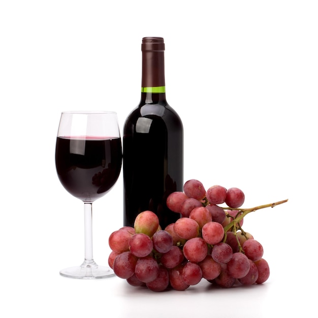 Bottiglia di calice di vino rosso pieno e uva