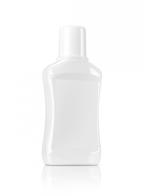 Bottiglia di plastica bianca del colluttorio dell&#39;imballaggio in bianco isolata