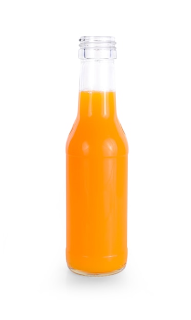 Bottiglia di succo d'arancia su sfondo bianco