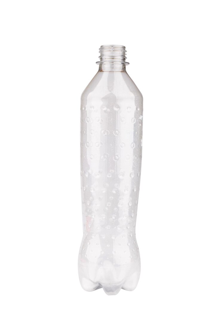 Foto bottiglia isolata su sfondo bianco di plastica vuota