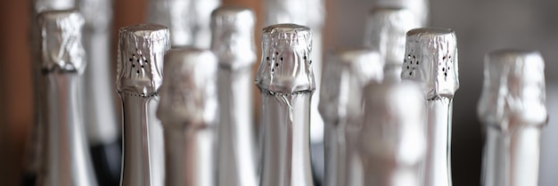 Bottiglie di champagne sono in mostra nel ristorante