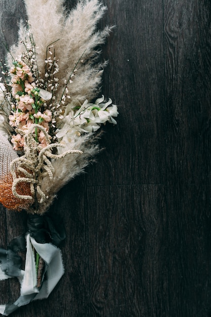 Bouquet da sposa bellissimo rustico