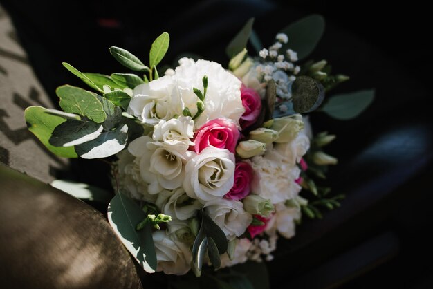 Bouquet da sposa bello e tenero da vicino