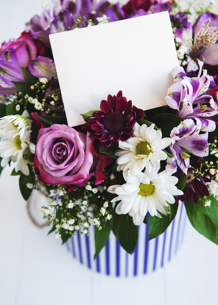 Bouquet di fiori rosa