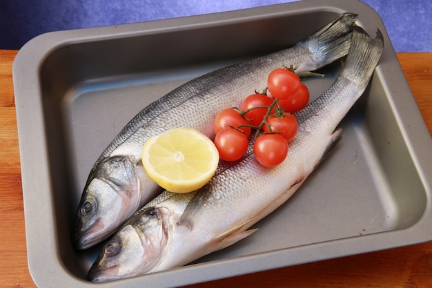 branzino pronto da cucinare