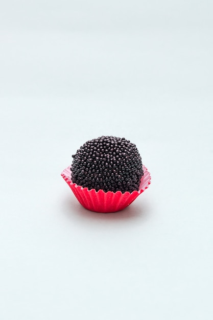 Brigadeiros, un dolce molto popolare fatto e comune nelle feste brasiliane.