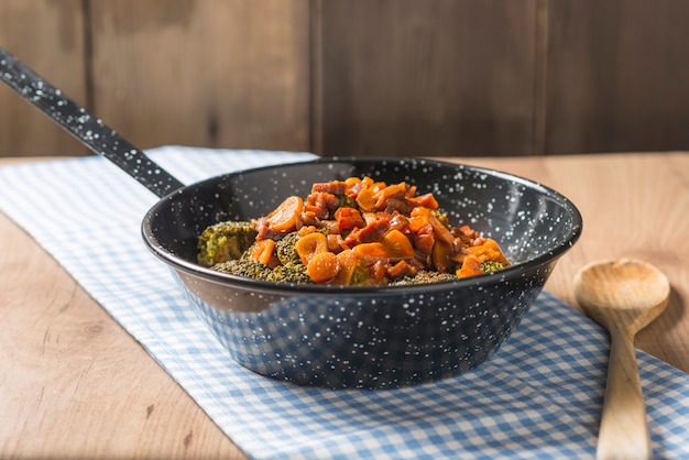 Broccoli con salsa di paprika