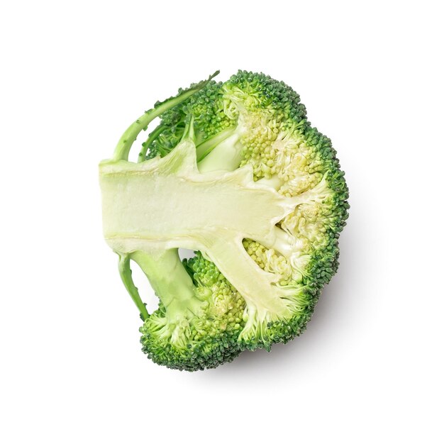 Broccoli freschi su bianco