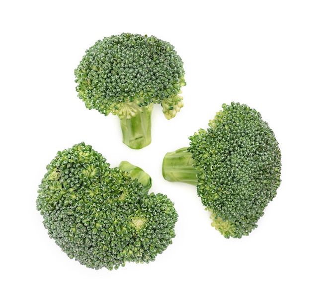 broccoli isolati su sfondo bianco