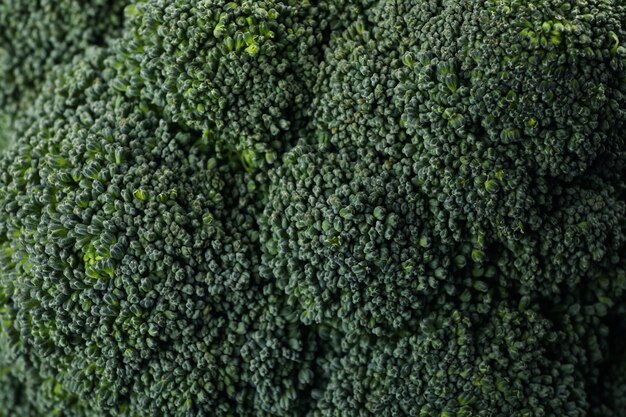 Broccoli su tutta la superficie, macro. Verdura fresca