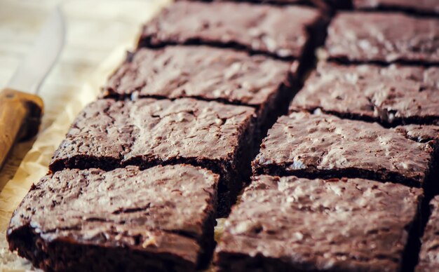 Brownie al cioccolato. Cottura fatta in casa Messa a fuoco selettiva Cibo.