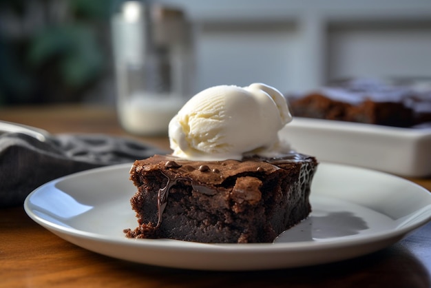 Brownies brownies al cioccolato con sopra una pallina di gelato alla vaniglia