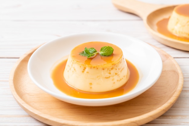 budino alla crema di caramello fatto in casa