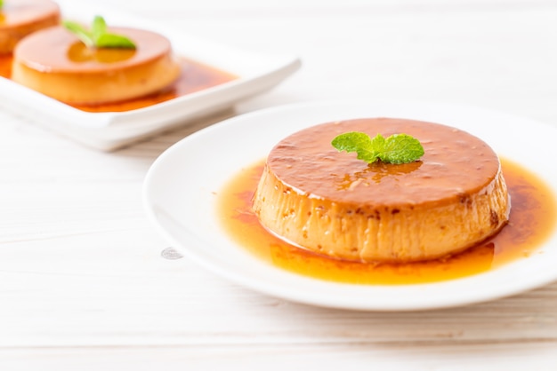 budino alla crema di caramello fatto in casa