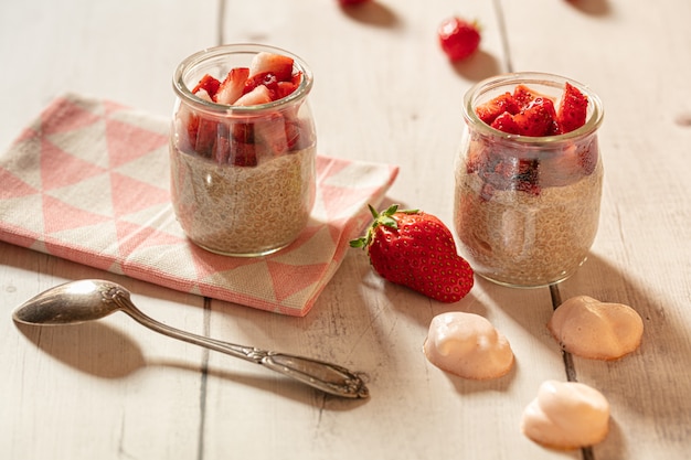 Budino con chia e fragola