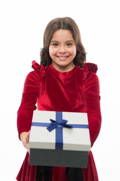 Buon compleanno regalo piccola ragazza dopo lo shopping grande vendita nel centro commerciale Santo Stefano Bambina con scatola regalo Grazie per il tuo acquisto Acquisto a casa Shopaholic Negozio online