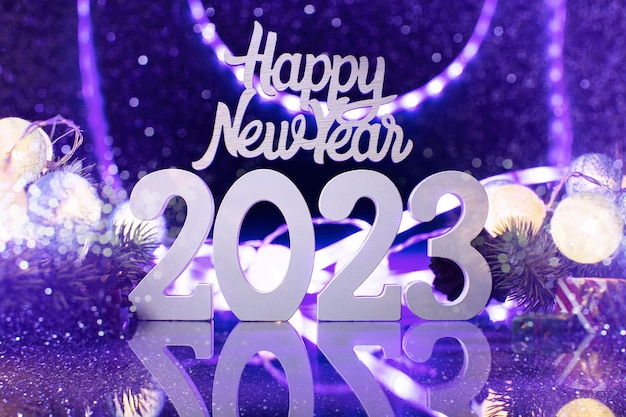 Buon Natale e felice anno nuovo concetto BannerHappy New Year 2023 Un simbolo dal numero 2023